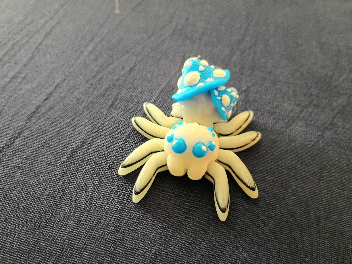 Mushroom Spider Hatchling — Flexi Magnet Pal additional photo